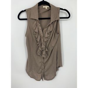 Paper + tee L taupe ruffle button tank